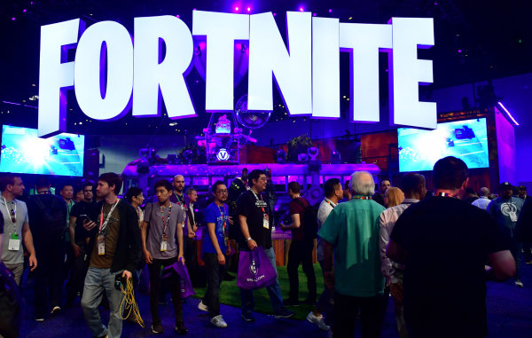 FILES-US-CANADA-COURT-GAMES-HEALTH-FORTNITE C'est via un Avatar rencontré au coeur de "Fortnite", le célèbre jeu en ligne, que plus de 350 enfants ou adolescents, maltraités ou en souffrance, ont pu discrètement se confier à de "vrais" adultes pendant le confinement en France