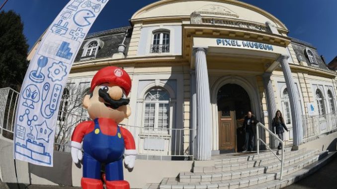 pixel-museum-musee-jeu-video A travers les différentes salles thématiques, les visiteurs pouvaient observer plus de 20.000 objets et jouer à des jeux vidéo.