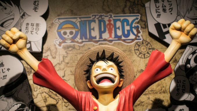 jeu-video-one-piece-produits-derives Une figurine de Luffy, le héros du jeu vidéo One Piece et du manga culte