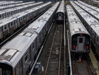 Une station de métro à New York, où les tentatives de Subway surfing vont bon train.