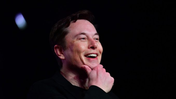 neuralink-elon-musk-implants-cerebraux-testè-humains-fda Elon Musk, le grand patron de la startup Neuralink.