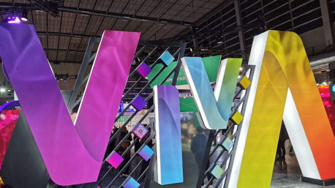 viva-technology-jeux-video-esport-innovations Le logo grandeur nature de l’évènement Viva Technology.