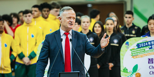 espérance de vie Laurent Petrynka en plein discours