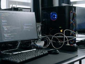 Des matériels informatiques.