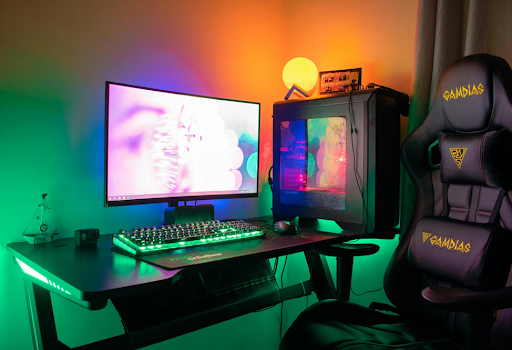 Un ordinateur gaming. Un ordinateur gaming.