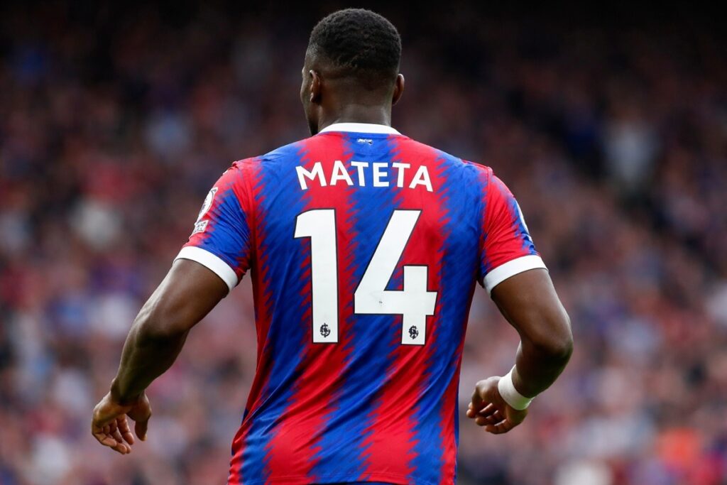 Jean-Philippe Mateta avec le maillot de Crystal Palace