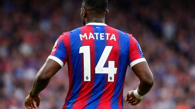 Jean-Philippe Mateta avec le maillot de Crystal Palace