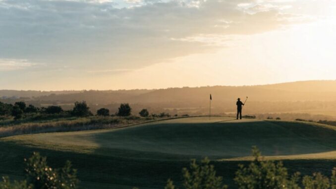 Jeu de golf mobile inspiré des compétitions jeunes